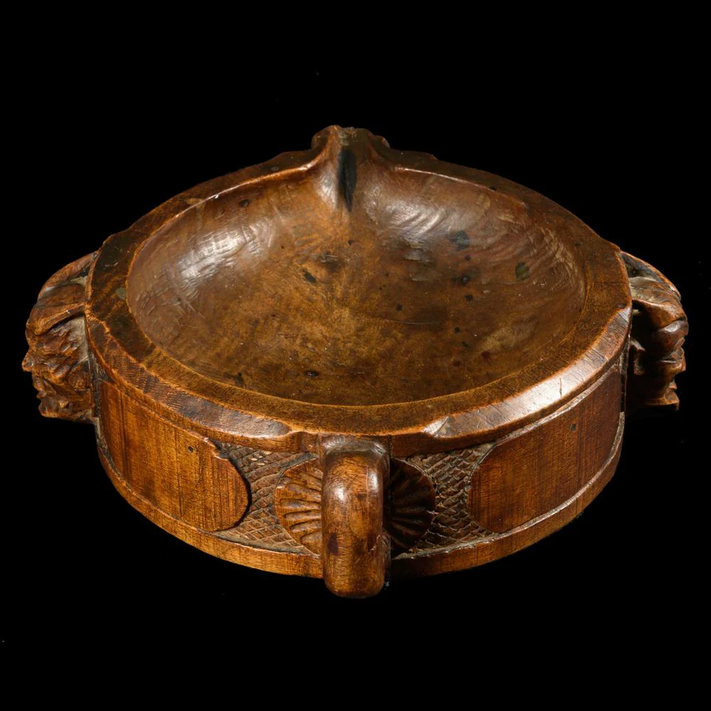COUPE RITUELLE DÉMONIAQUE EN BOIS SCULPTÉ – FORÊT-NOIRE - Image 6