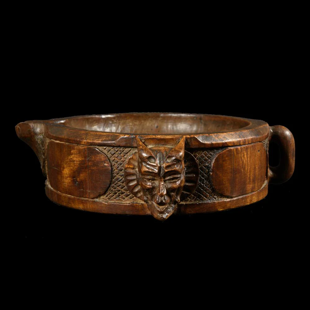 COUPE RITUELLE DÉMONIAQUE EN BOIS SCULPTÉ – FORÊT-NOIRE - Image 7