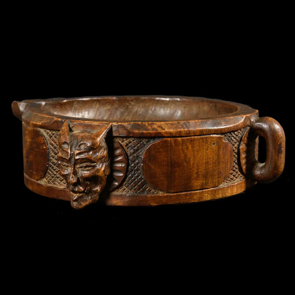 COUPE RITUELLE DÉMONIAQUE EN BOIS SCULPTÉ – FORÊT-NOIRE - Image 8