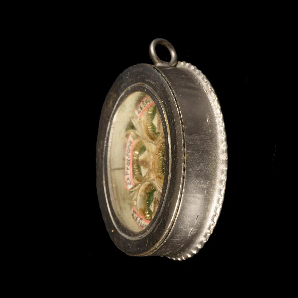RELIQUAIRE À L’ÉPINE DE LA COURONNE T ET RELIQUES DE LA PASSION - Image 2