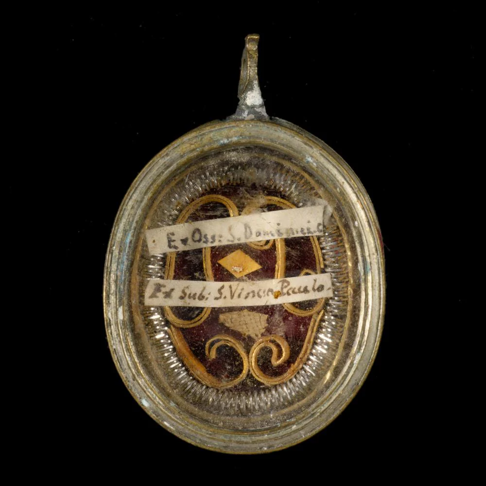 RELIQUES DE SAINT DOMINIQUE ET SAINT VINCENT DE PAUL