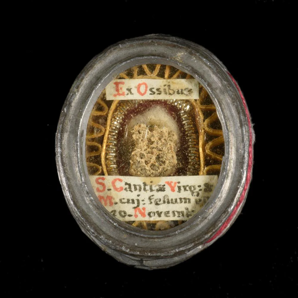 RELIQUE EX OSSIBUS DE SAINTE CANTIENNE